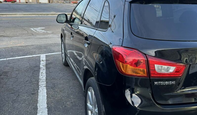 MITSUBISHI OUTLANDER 2013 full