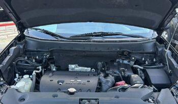 MITSUBISHI OUTLANDER 2013 full