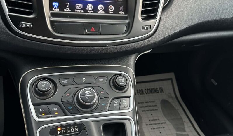 CHRYSLER 200C 2015 full